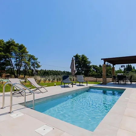 Holiday home Sanistonevillas *